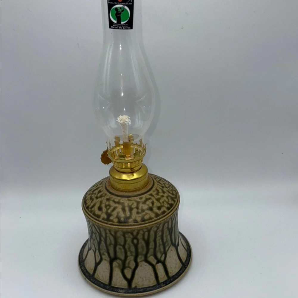 Elegant Frank Stofan studio art pottery signed ash glaze Gold and Cream Oil Lamp